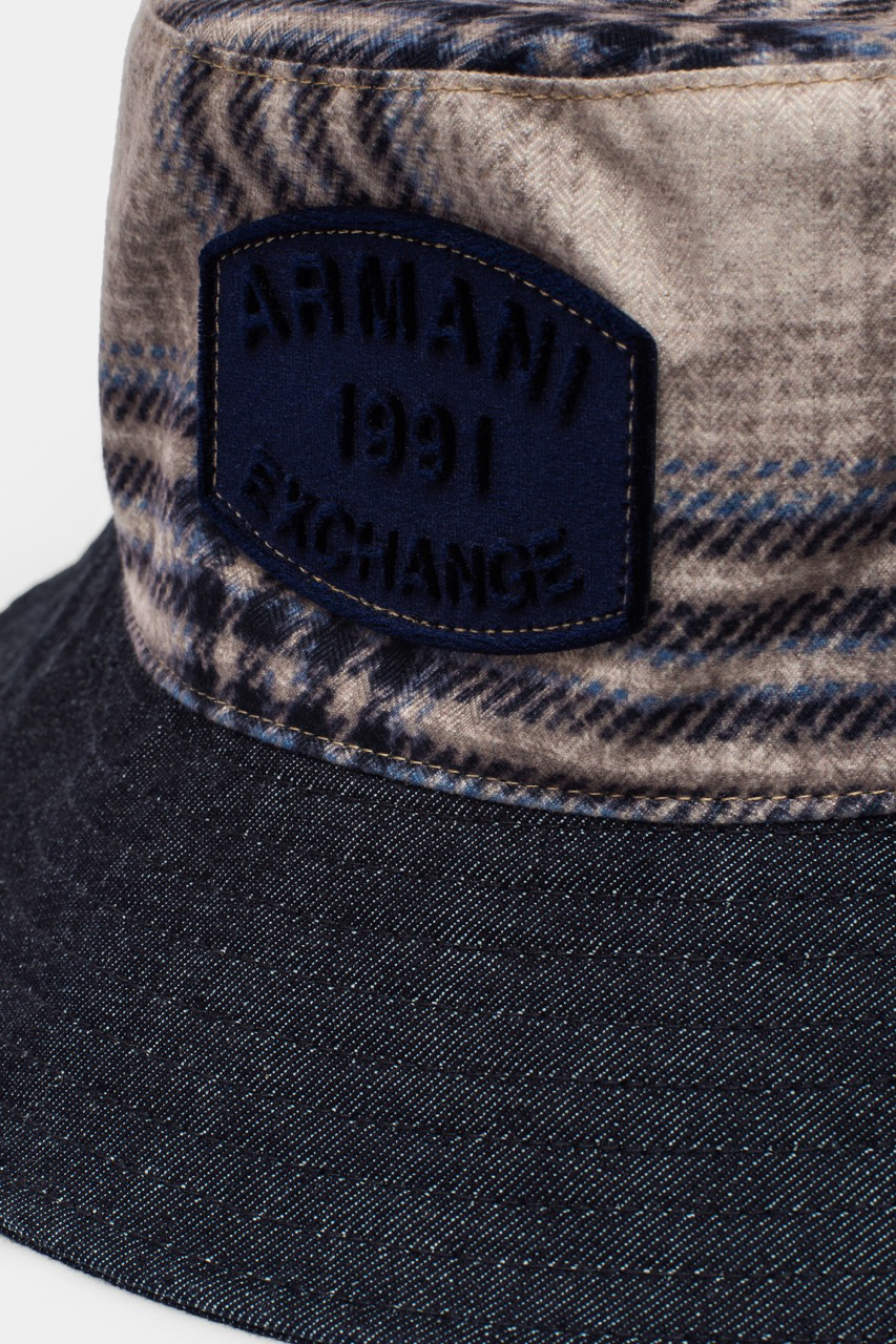 Синьо-бежева панама Armani Exchange